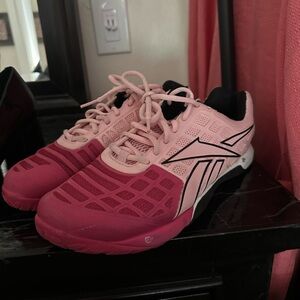 Reebok Women's Two-Tone Pink Athletic Shoes